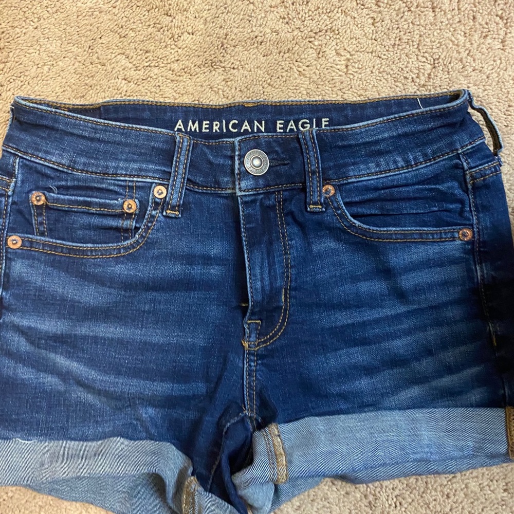 American Eagle shorts!